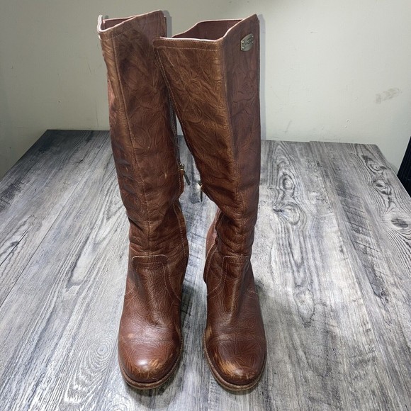 UGG Brown Heeled Boots - Picture 4 of 12